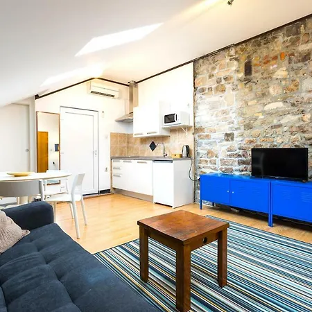 The Maritime Floor *